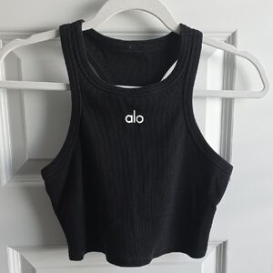 ALO Yoga Black Ribbed Crop Top G123